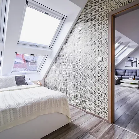 דירה Luxury Loft Modern And Elegant